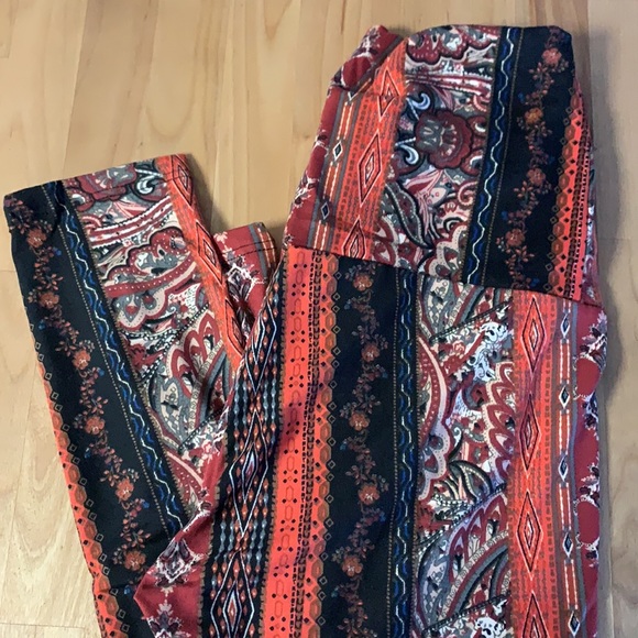 ❌DONATED❌Cherish Black Orange Multi-color High Waisted Buttery Soft Leggings - Picture 5 of 13